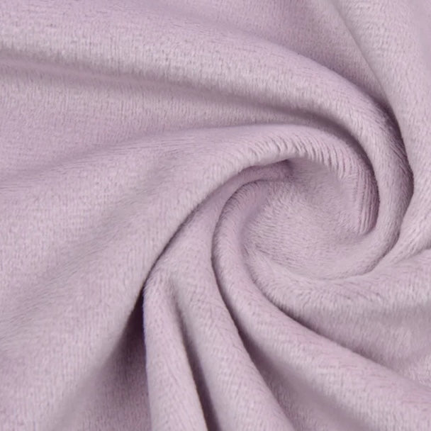 *À venir bientôt* Couverture en Minky « Fleurs aubergine/ Minky lisse Iris»