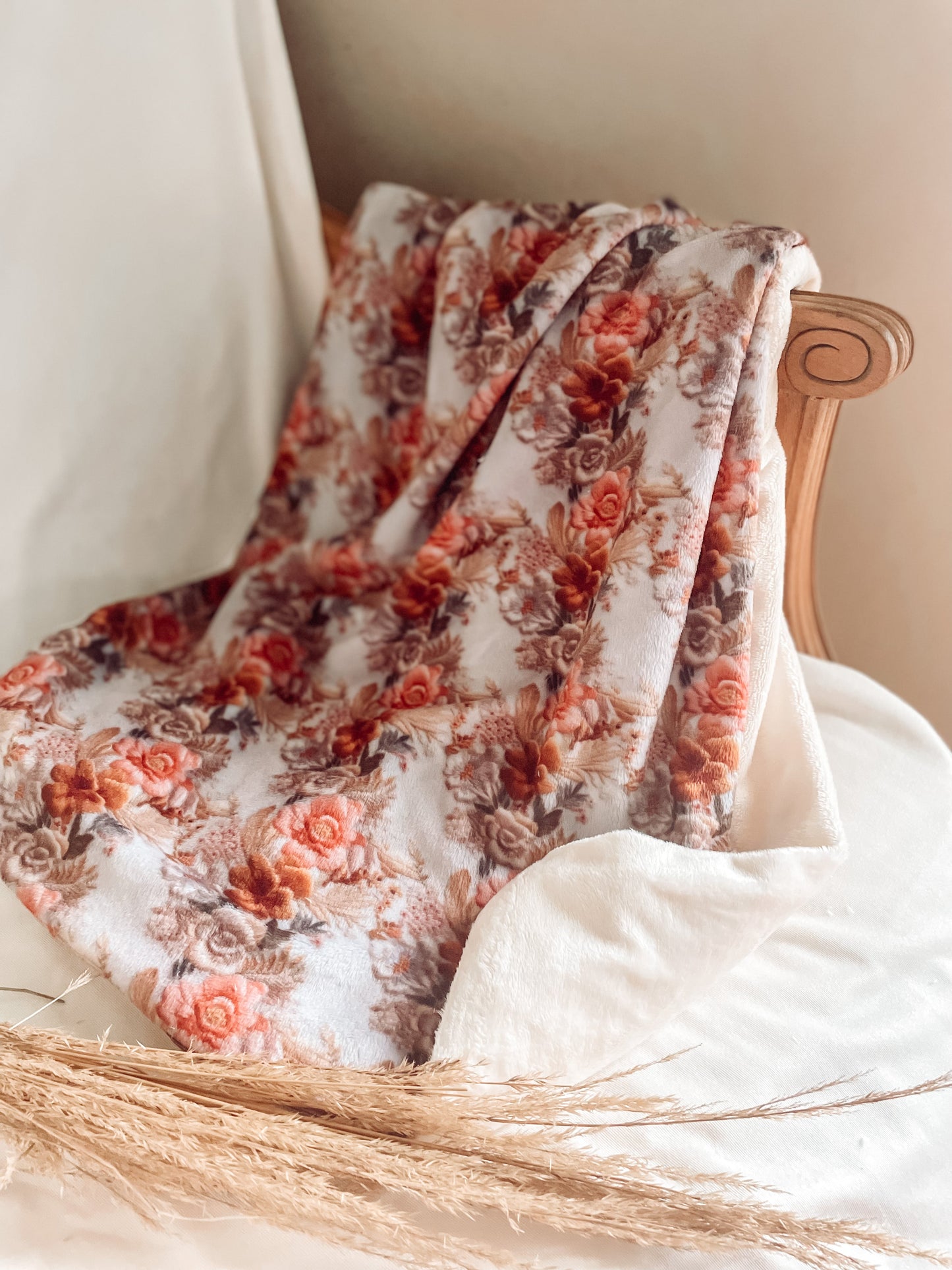 Minky blanket "Vintage/smooth cream embroidery"