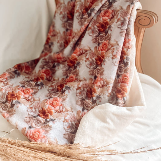 Mini doudou « Broderie vintage / endos lisse creme »
