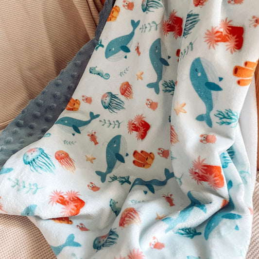 Couverture en Minky/squish "Sea you soon/bulles bleu denim"